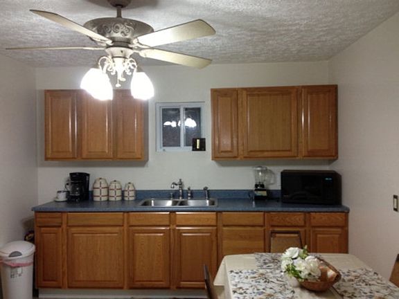 3rd image of 4803 Wilson Ave