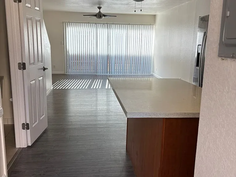 Morning Glory Apartments — Photo 36