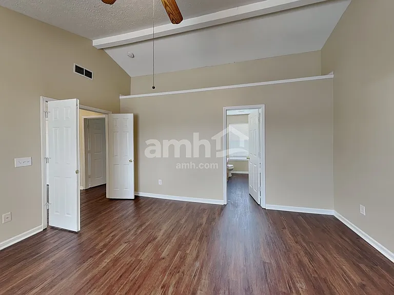 6702 Meadow View Ct — Photo 11