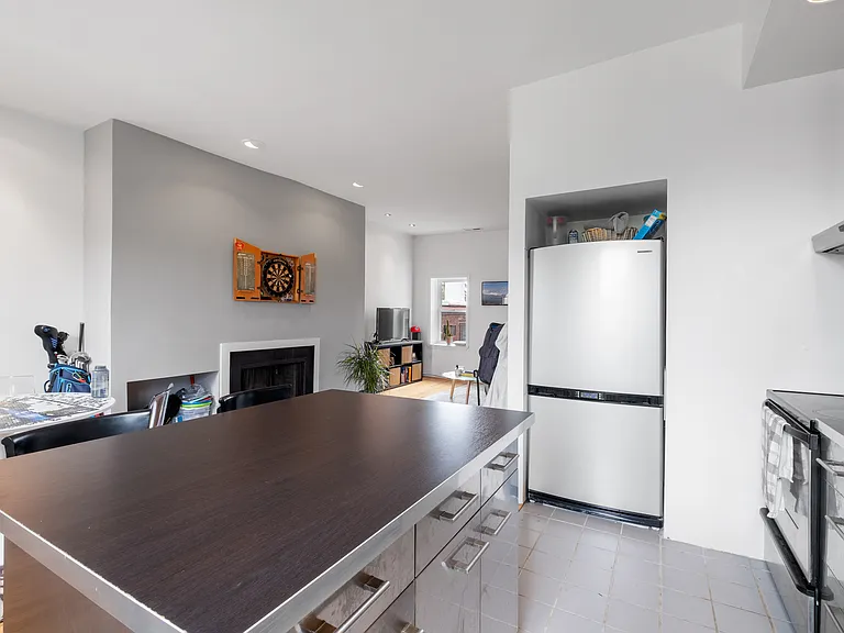2103 Green St #3F — Photo 16