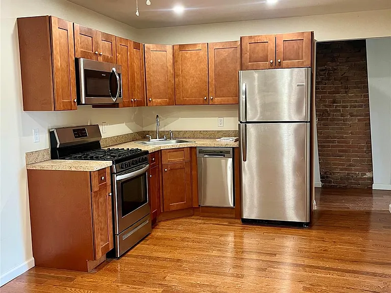55 W Main St #5 — Photo 4