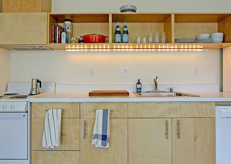 1st image of 711 Bellevue Ave E APT 117