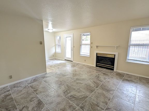 4th image of 1867 NE Darby St APT E
