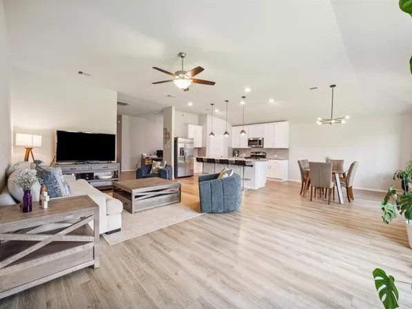 6414 Fiddlewood Thicket Ln, Katy, TX 77449