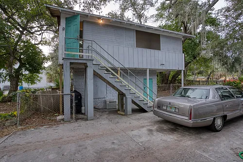 1140 Newton Ave S #C Photo 1 1140 Newton Ave S #C Photo 1