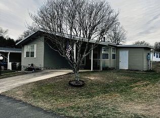 112 Harbor Rd, Hendersonville, NC 28792