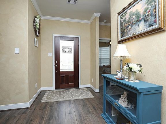 5th image of 1540 Tuscan Village Dr