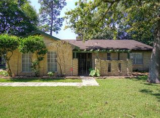 19015 Lockridge Dr, Spring, TX 77373