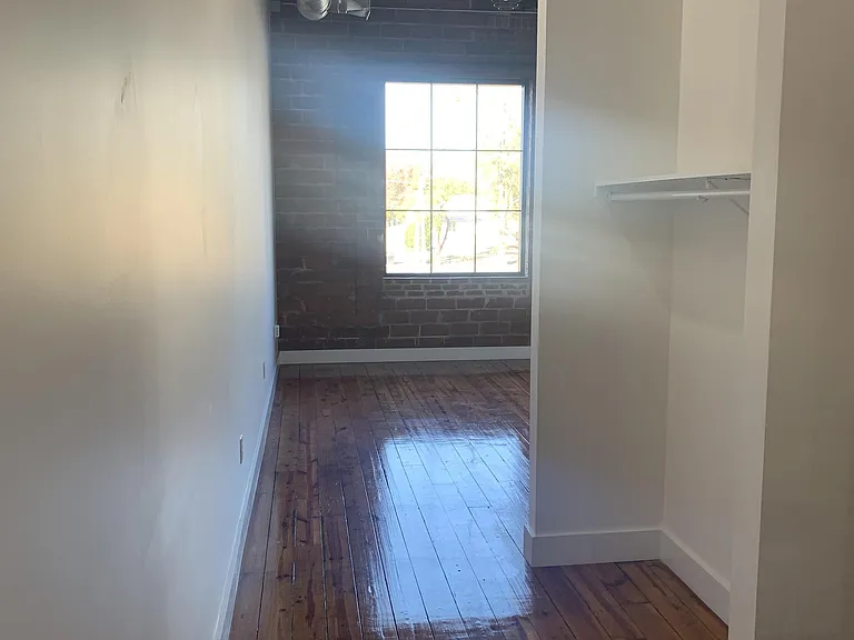 240 1st St NE — Photo 33