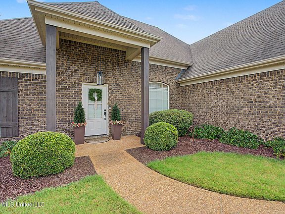 5th image of 2681 Cherry Tree Dr