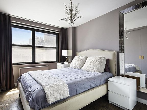 3rd image of 7 E 14th St APT 912