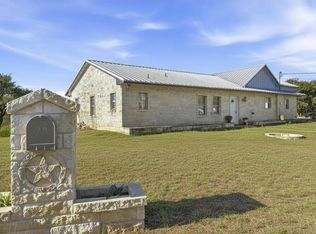 148 Michon Dr S, Kerrville, TX 78028