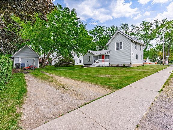 5th image of 261 Seminary St