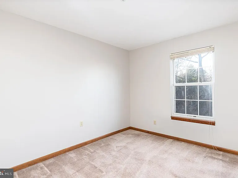 30 Duck Harbour Dr — Photo 15
