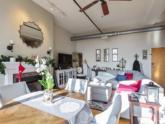 5th image of 1516 S Wabash Ave APT 904