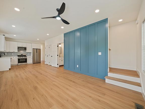 4th image of 322 Hiawassee Ave NE
