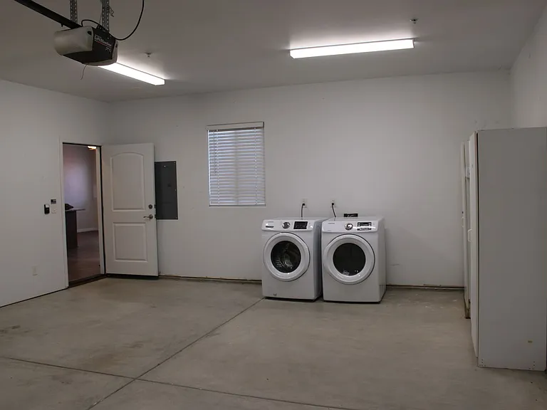 1013 Florida St — Photo 24