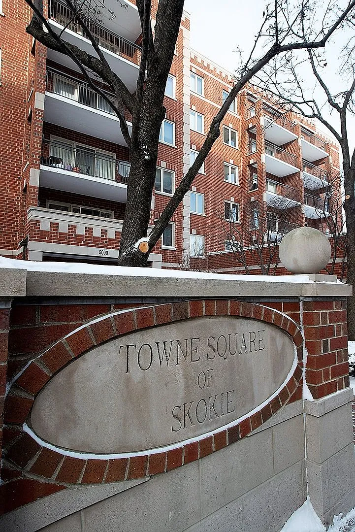 Stunning 2 Bedroom in Skokie — Photo 2
