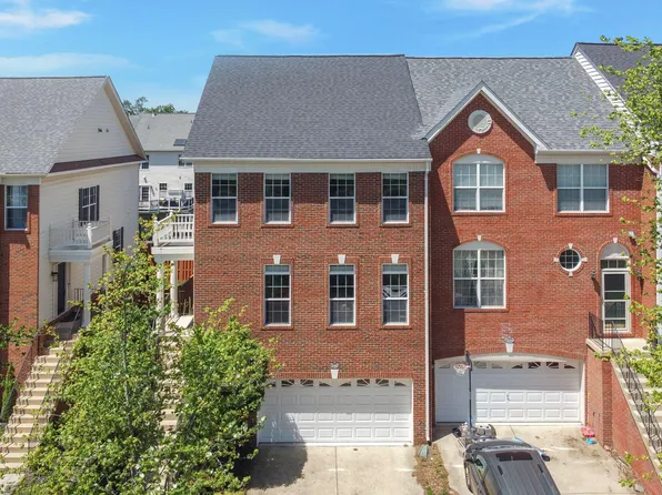 25497 Beresford Dr, Chantilly, VA 20152