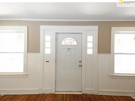 4th image of 4036 College Ave
