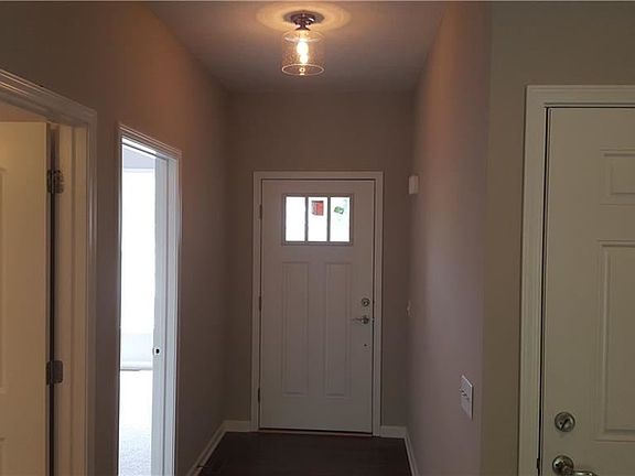 3rd image of 5980 Redfield Dr #43-52
