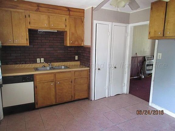 2nd image of 624 N Dwight St