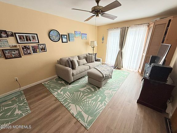 5th image of 66 Whitefield Avenue #122