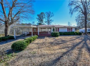 5101 Applewood Dr, Northport, AL 35473