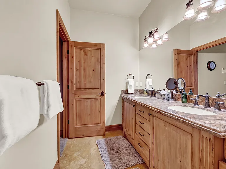 Master bath with his/hers sinks