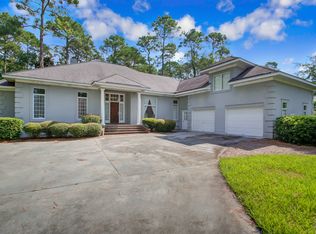 5 Flowing Wells Ln, Savannah, GA 31411