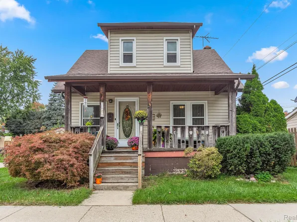 2526 Pardee Ave, Dearborn, MI 48124