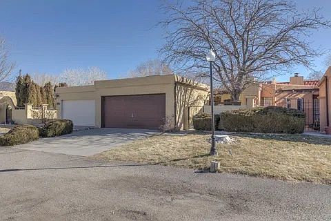 1st image of 618 Meadow Green Ct SE