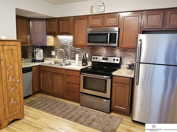 2nd image of 1905 Thurston Ave APT 8