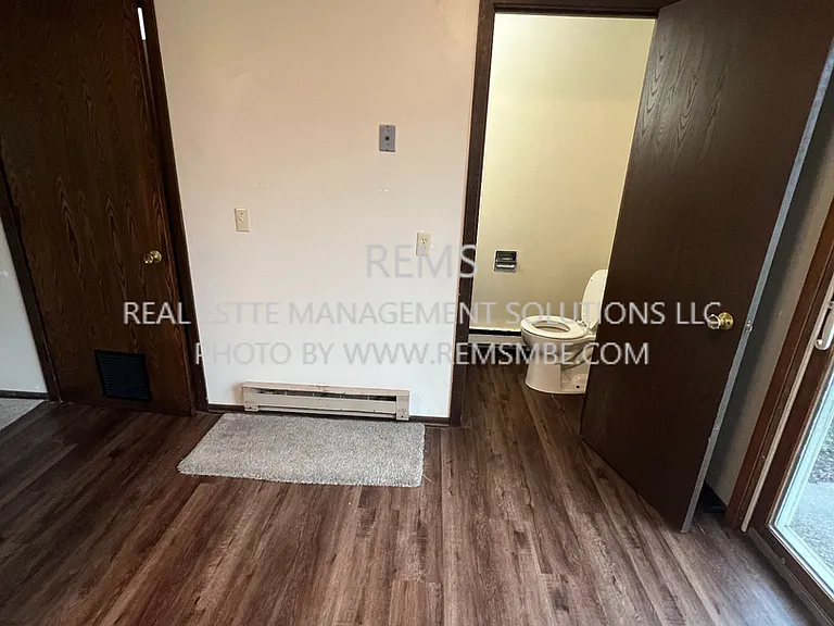 701 709 12th Street 1400 #1406 — Photo 13