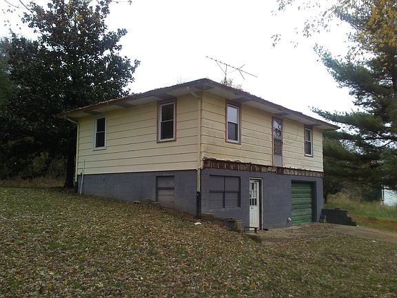2nd image of 966 State Highway 146 W