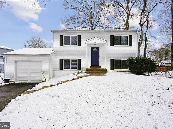 3rd image of 5303 Stockton Ct