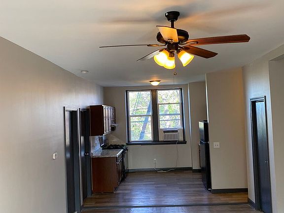 4th image of 1920 Niagara St #11269454