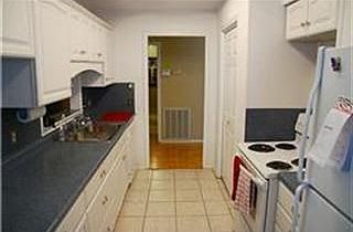 5th image of 10727 Braewick Dr