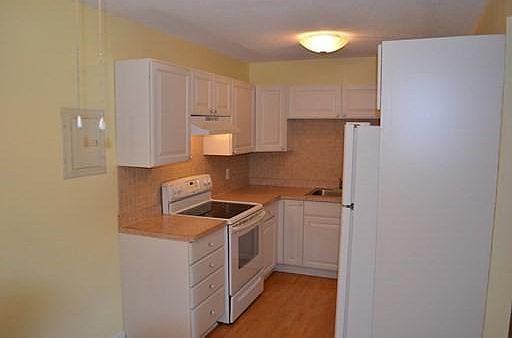 5th image of 219 Rock St APT G2