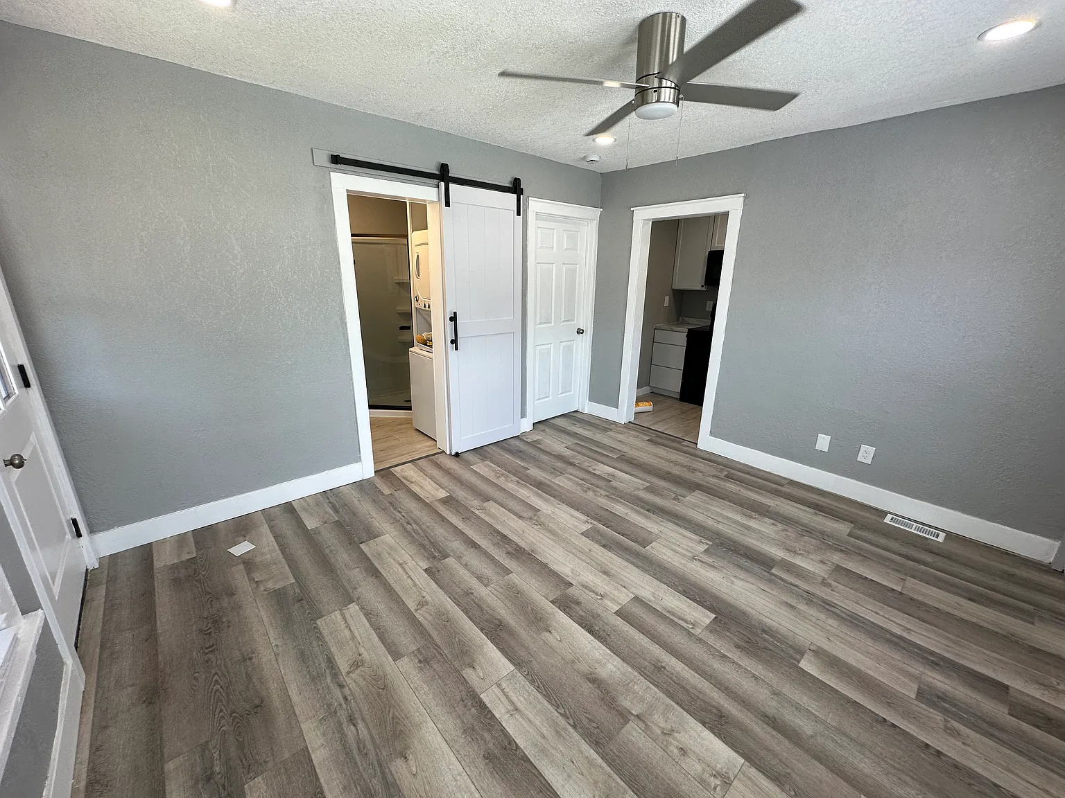 1 bed, 500 sqft, $1,095 — Photo 4