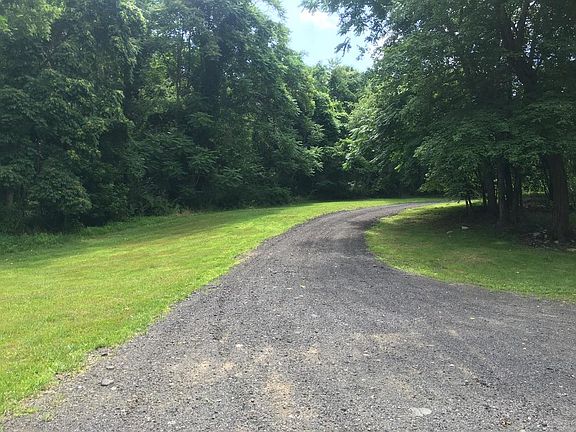 2nd image of 4178 Narrows Ln