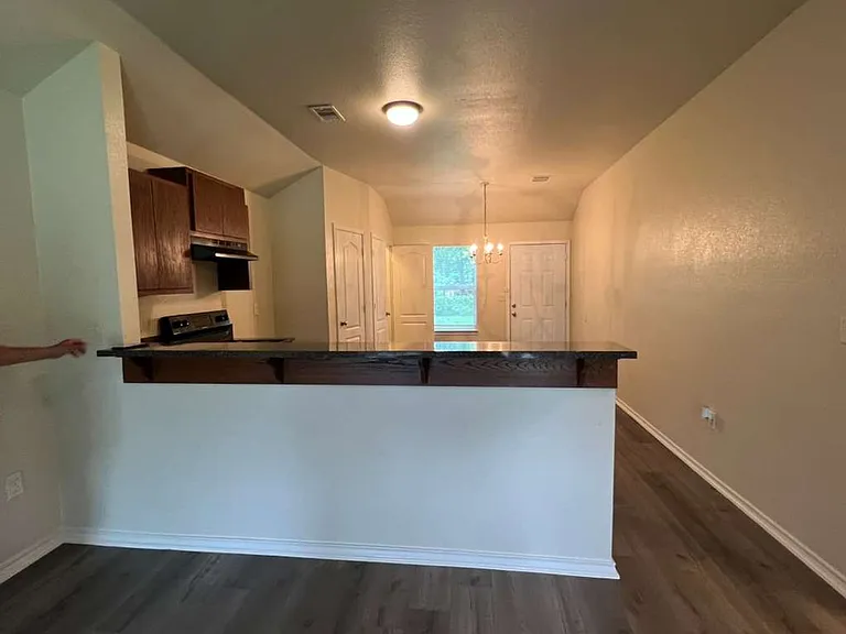 3940 Scranton St — Photo 3