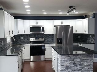1993 S El Dorado Dr, Columbia, MO 65201