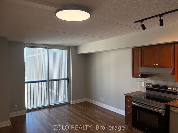 2nd image of 2737 Keele St #407