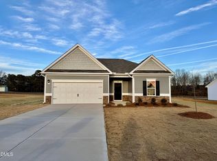 101 Smith Farms Dr, Lillington, NC 27546