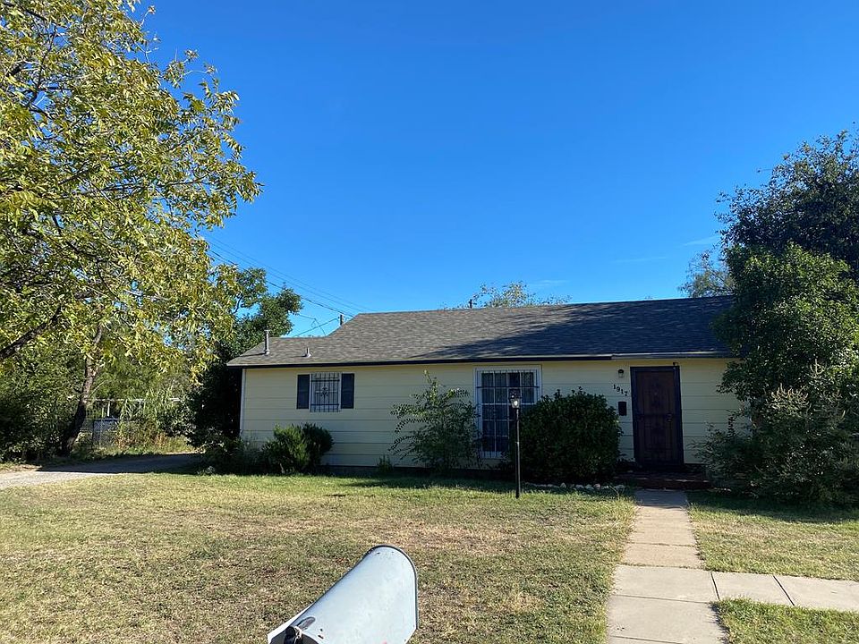 1st image of 1917 San Antonio St