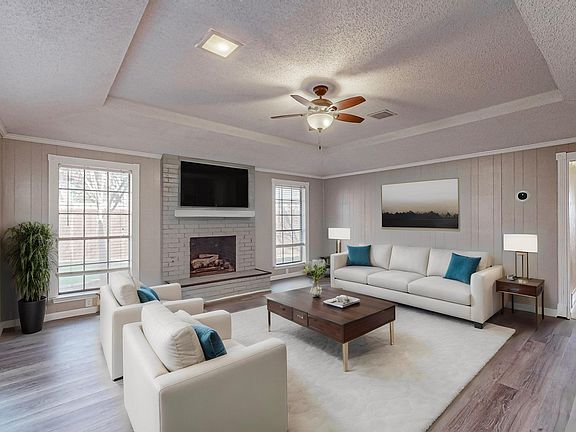 4th image of 2229 Woodcreek #A