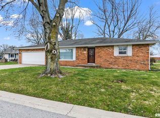 47 Birch Ln, Williamsville, IL