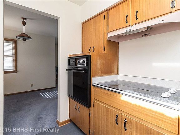 5th image of 2821 E 39th Ct