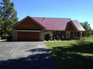 184 Goldfinch Rd, Marshfield, MO 65706